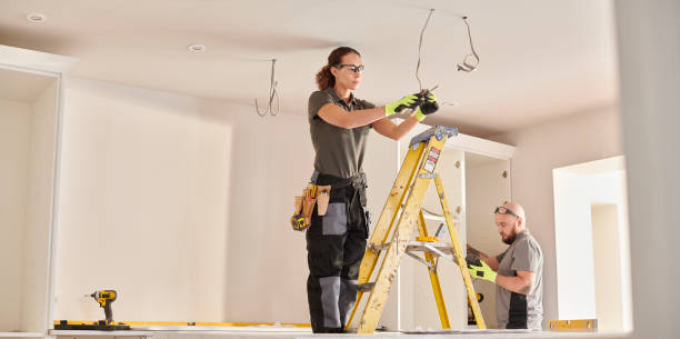Best Licensed Electrician  in Midway, FL
