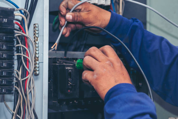 Best Home Electrical Repair  in Midway, FL